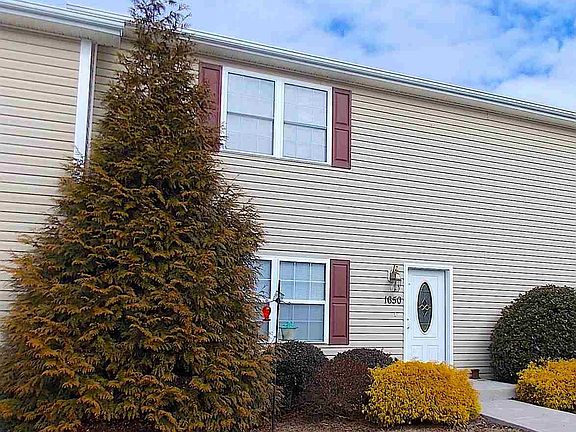 2nd image of 1650 Providence Blvd
