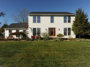 35044 Clear Creek Dr, North Ridgeville, OH 44039