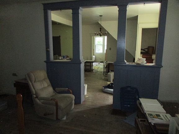 4th image of 929 N Sonntag Ave
