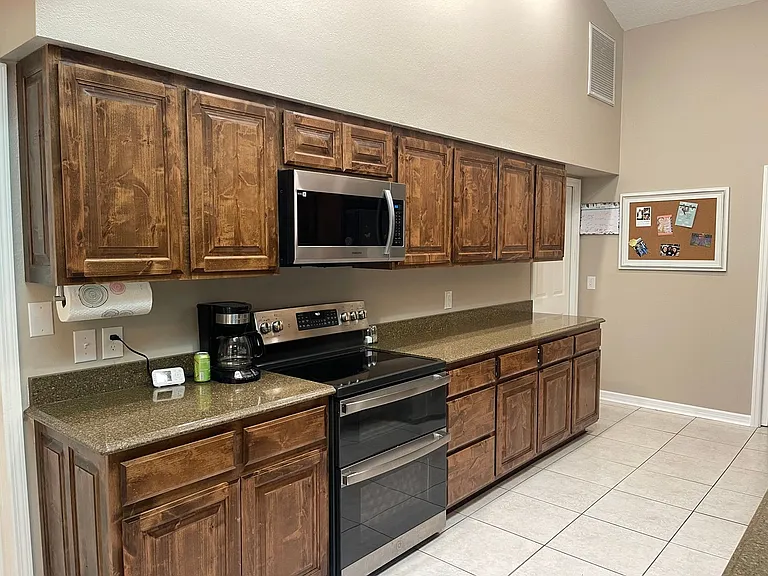 213 Bloomingfield Dr — Photo 6