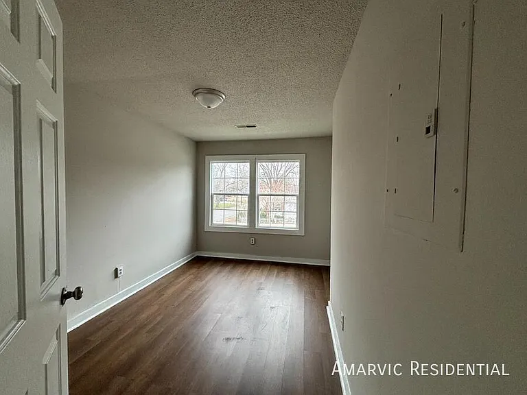 656 Dr Martin Luther King Jr Blvd #8 — Photo 2