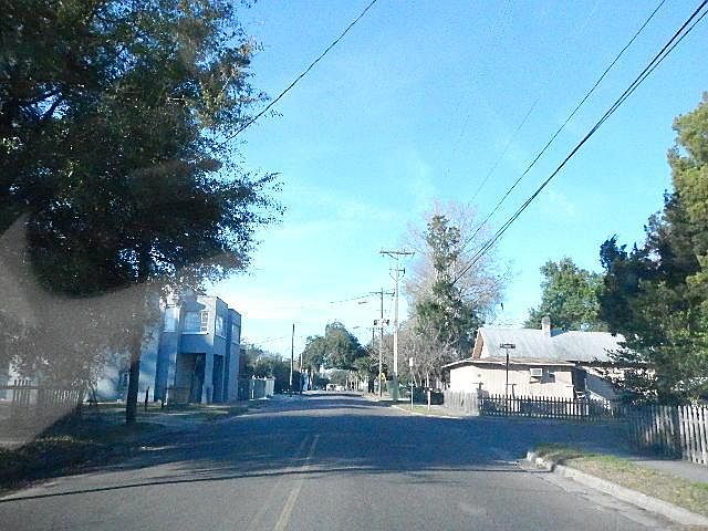 2nd image of 2665 Dellwood Ave