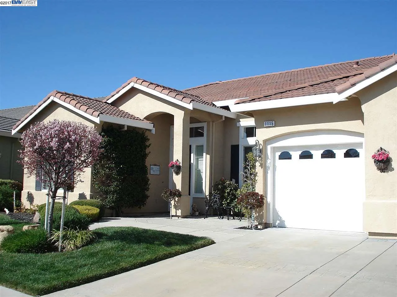 1115 Jonagold Way photo 1
