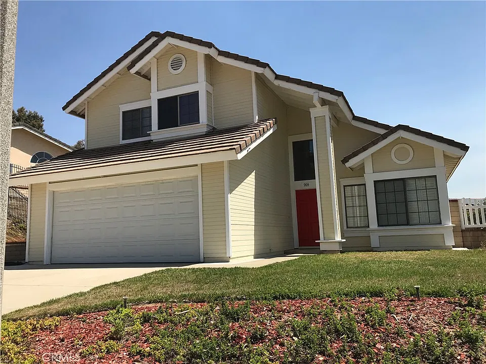 964 Summitridge Dr