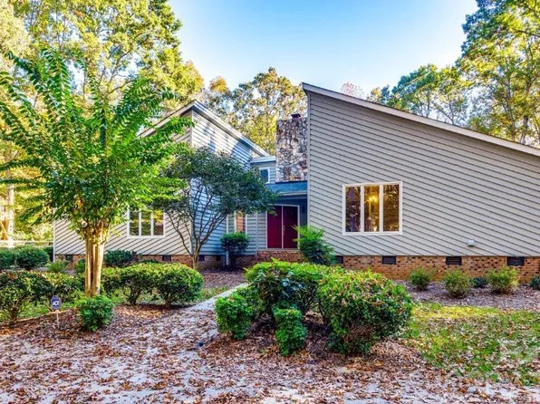 229 Cari Ln, Matthews, NC 28104