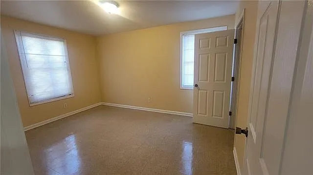 3 bed, 2.0 bath, 1100 sqft, $1,900 — Photo 3