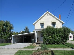 978 Chestnut St, Grafton, OH 44044