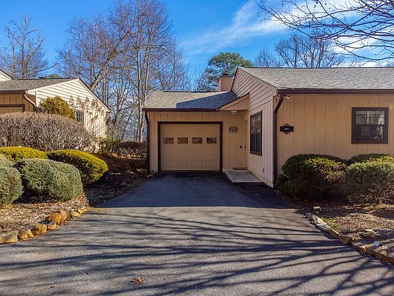 3rd image of 54 Long Bow Ln #A
