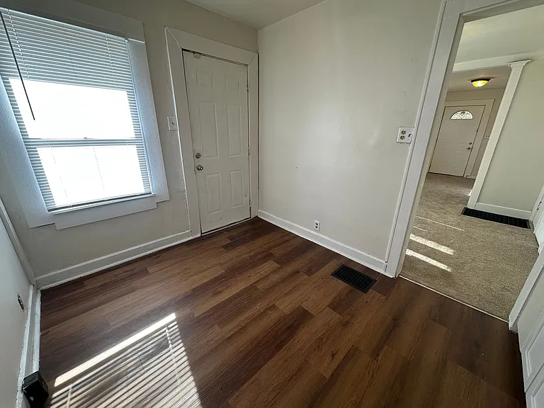 419 S Arlington Ave — Photo 7