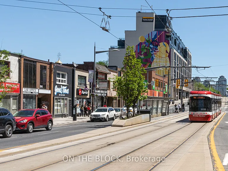 883 Saint Clair Ave W #2 — Photo 20