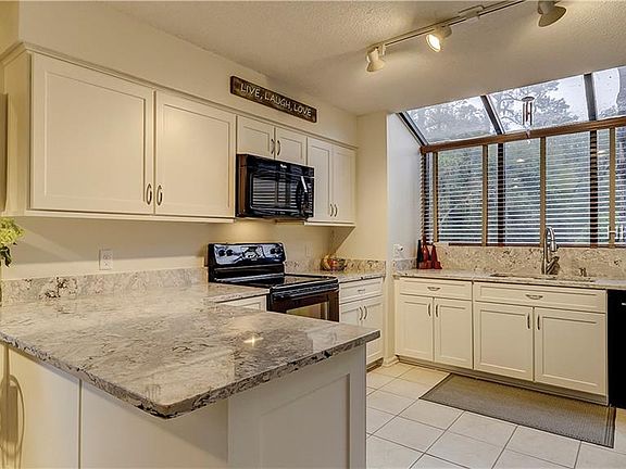 5th image of 5 Lake Forest Dr APT 3372