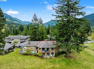 68565 E Fairway Estates Rd, Welches, OR 97067
