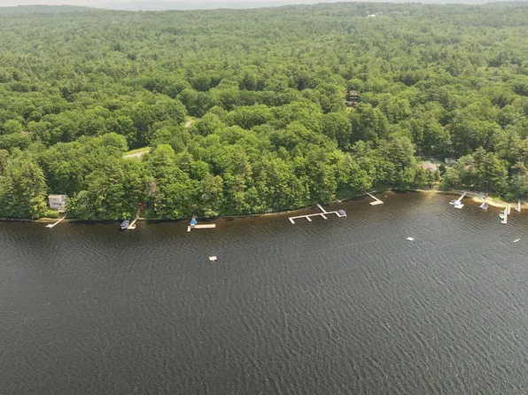 72 Lakeside Drive, Falmouth, ME 04105