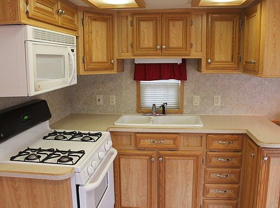 2nd image of 130 Dogwood Ln