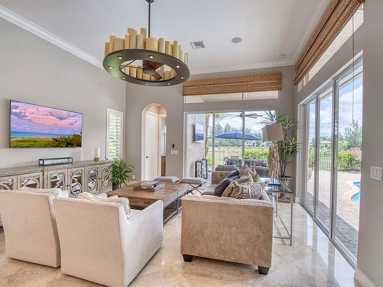 8801 Wellington View Dr — Photo 18
