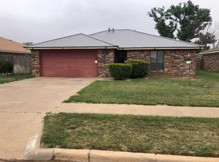 4208 Ridgeway Dr, Plainview, TX 79072