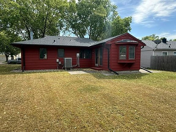 3rd image of 115 Fallwood Rd