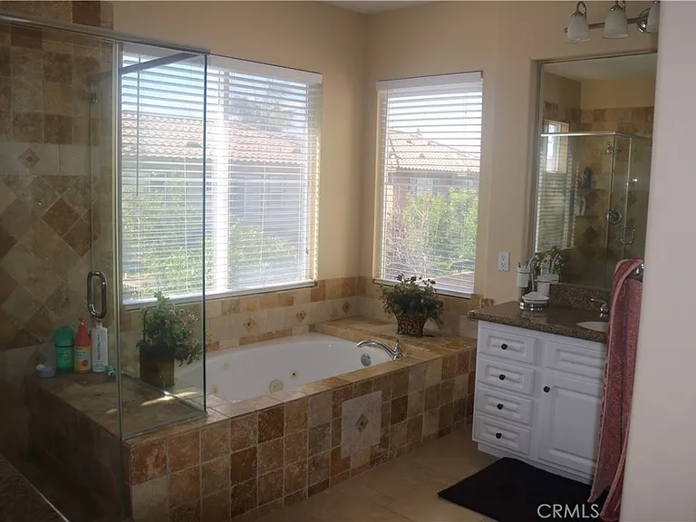 21 Foxcrest — Photo 11