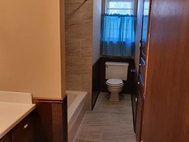 7907 S McKinley Ave — Photo 17