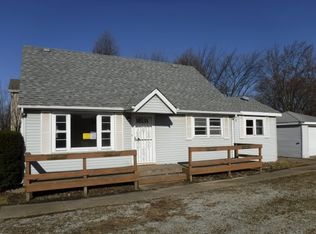427 E 167th St, Harvey, IL 60426