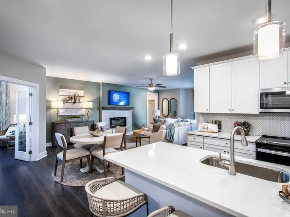 13220 Petrel St #4202, Clarksburg, MD 20871