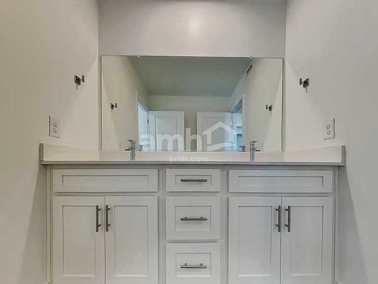 9677 E Harkes Dr — Photo 12