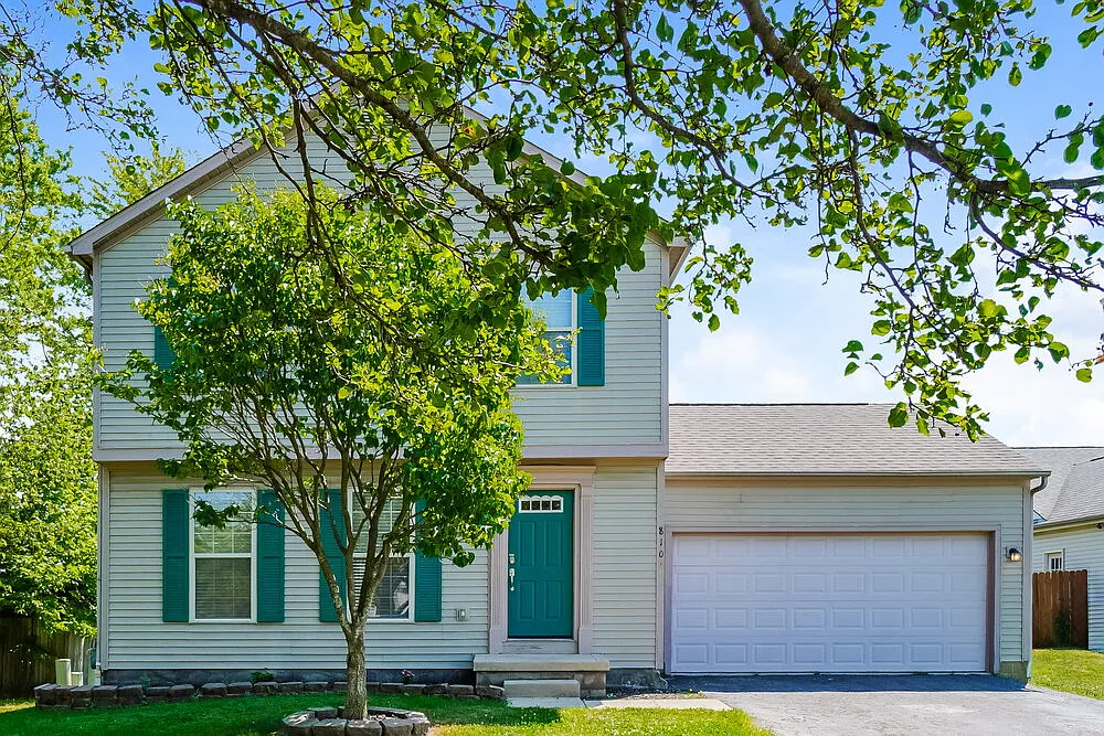3 bed, 2.5 bath, 1350 sqft, $3,080 — Photo 1