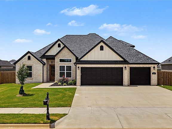 2nd image of 2213 Bergman Rd