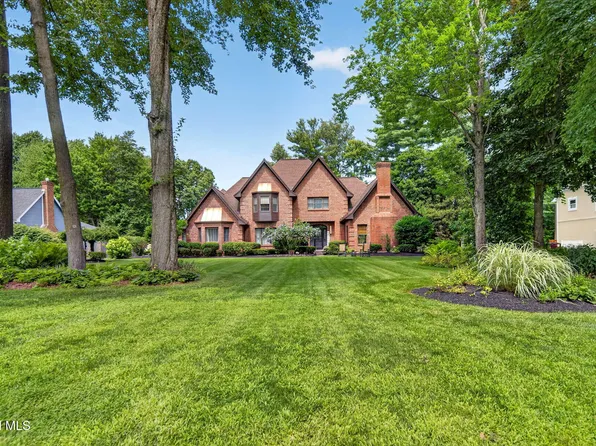 20 Timberwick Drive, Halfmoon, NY 12065
