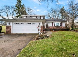 6366 Dunfield Dr, Mayfield Heights, OH 44124