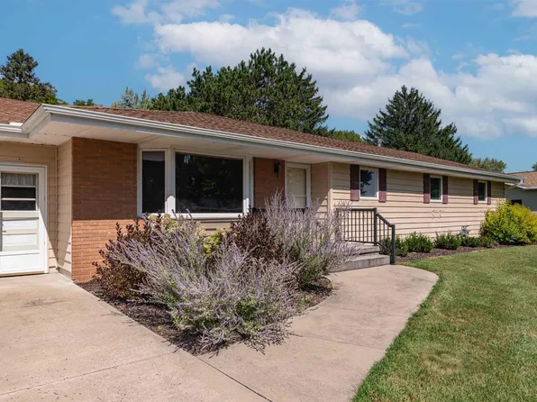 819 Meadow Lane, Wisconsin Dells, WI 53965