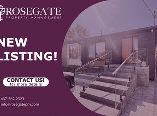 61 Marlin Ct #2, Newmarket, ON L3Y 2W7