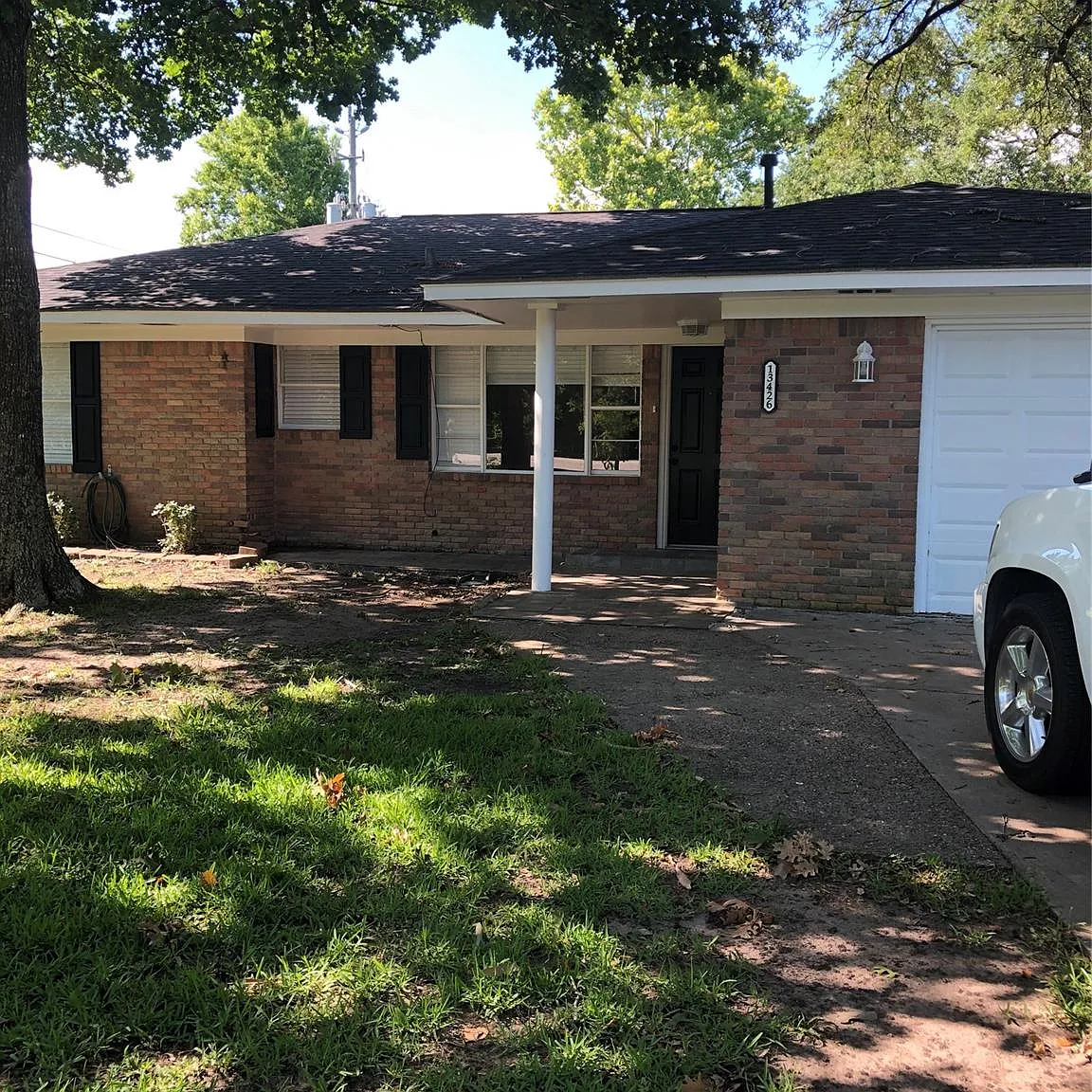 3 bed, 1.0 bath, 1700 sqft, $1,850 — Photo 1