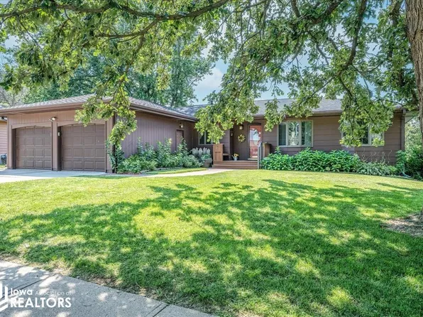 305 E 21st St, Atlantic, IA 50022