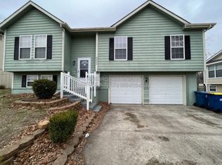 205 Sherri Ln, Excelsior Springs, MO 64024