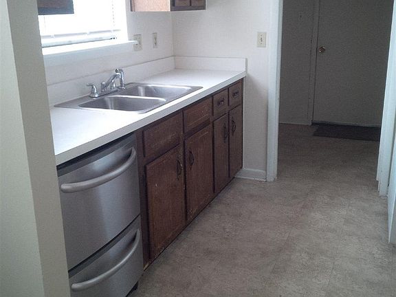 5th image of 1267 Redwood Ln APT A