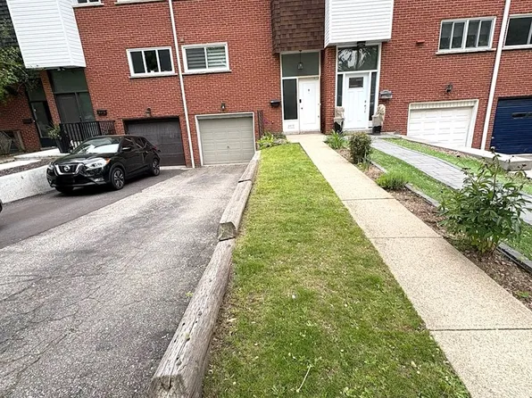 5473 Schueller Cres, Burlington, ON L7L 3T1