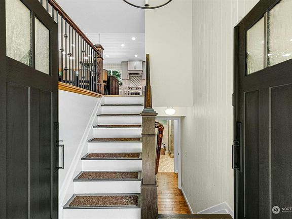 3rd image of 4950 120th Avenue SE