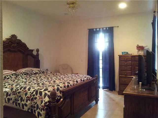 2812 Eagle Rock Cir #906 — Photo 18