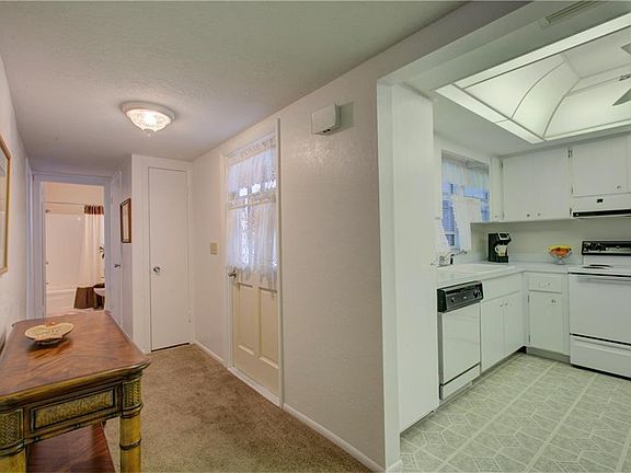 5th image of 2306 Canalbluff Pl #V-286