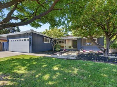 6778 Park Riviera Way, Sacramento, CA, 95831