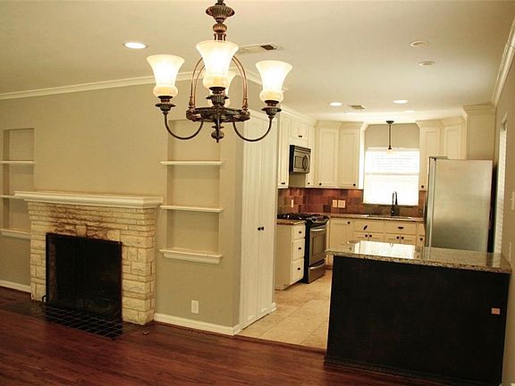 4th image of 6450 Sondra Dr
