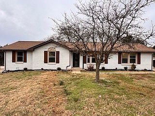 2nd image of 318 Donna Dr