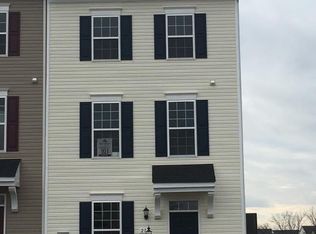 27 Britania Ct, Martinsburg, WV 25405
