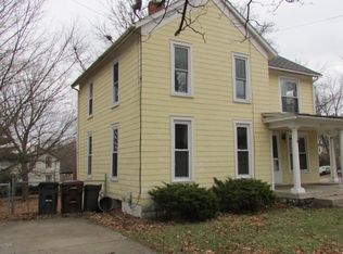 223 S Rogers St, Mason, MI 48854