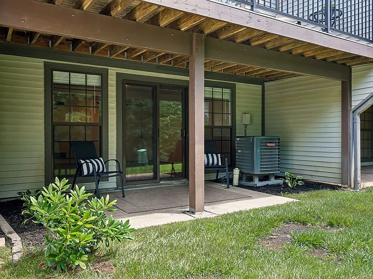 1608 Shady Cove Ln — Photo 54