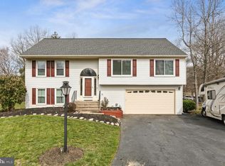 11612 Hampstead Dr, Fredericksburg, VA