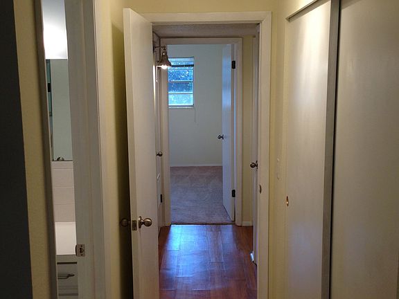 Bedroom / Bathroom Hall