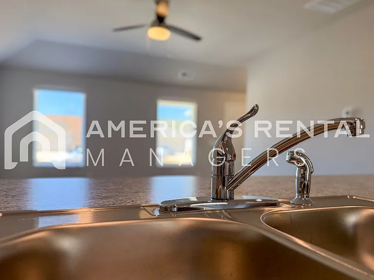 631 Antler Way — Photo 10