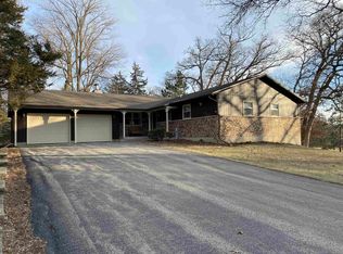 5735 Charolaise Dr, Freeport, IL 61032